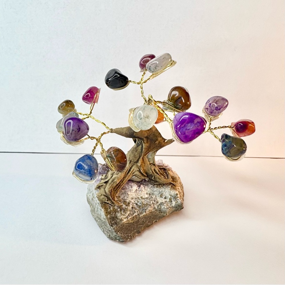 Multicolor Dyed Agate on Amethyst Cluster Gemstone Tree NWOT One of a Kind.